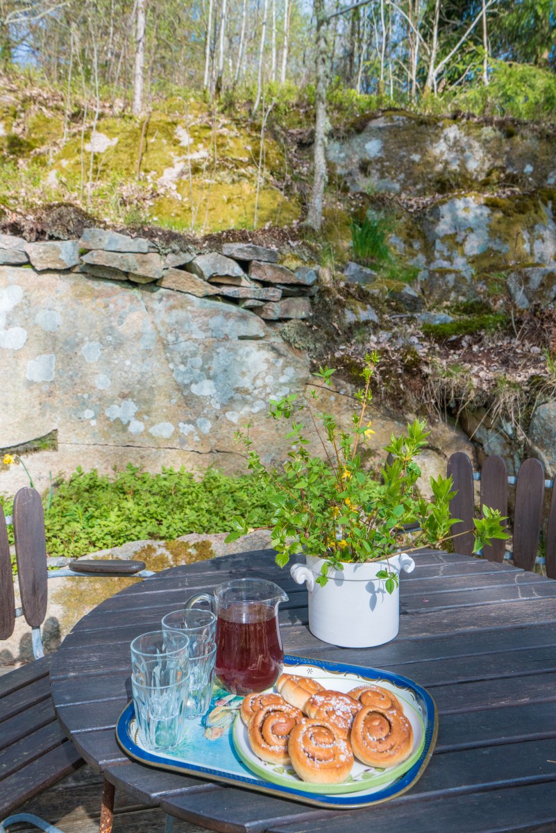 Fikastund med saft och bullar