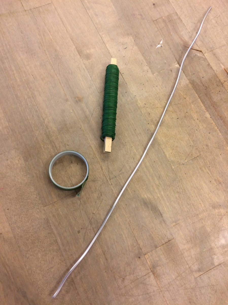 Bind din egen midsommarkrans: det här behöver du