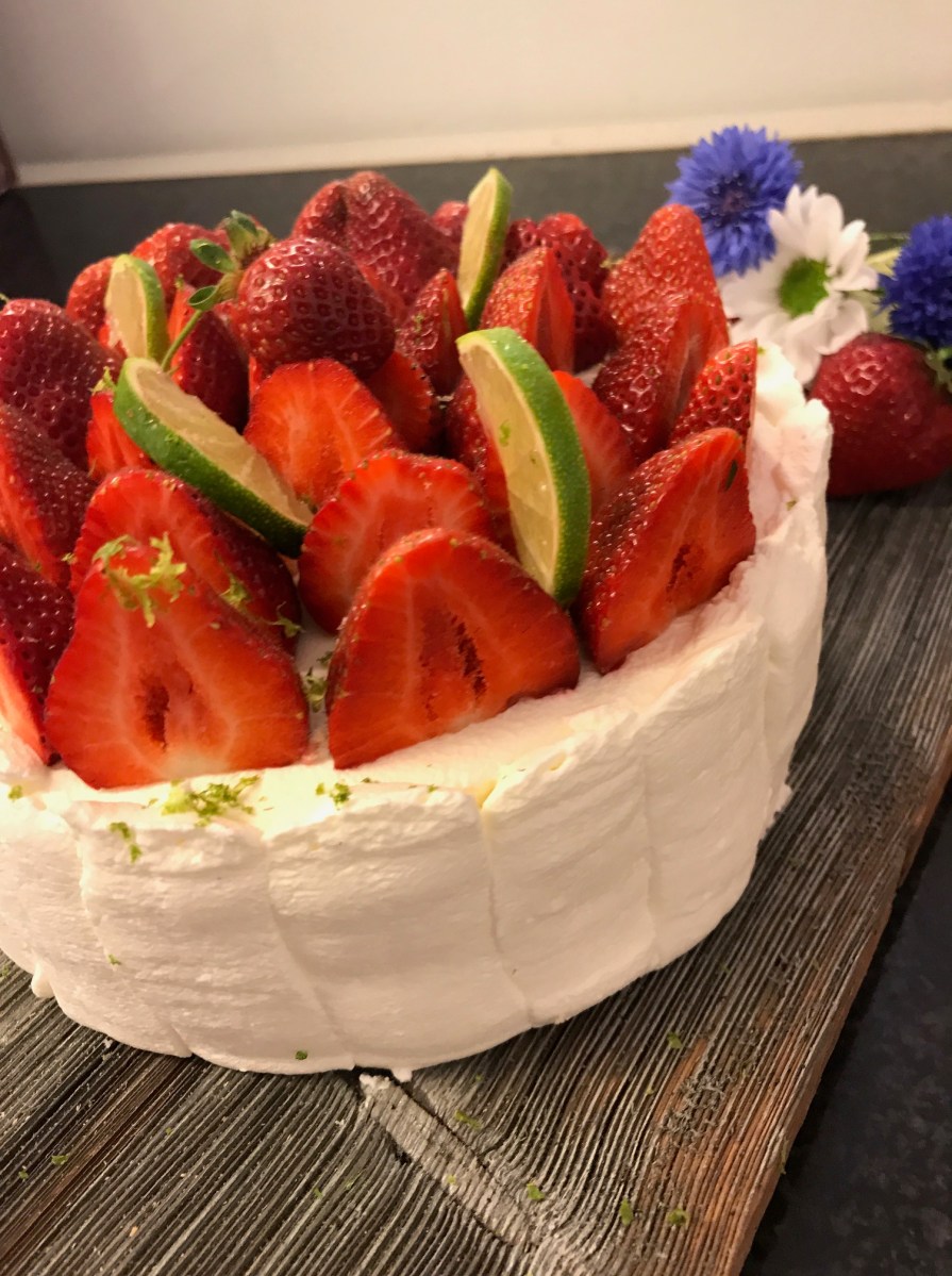 midsommartårta från Skånskan