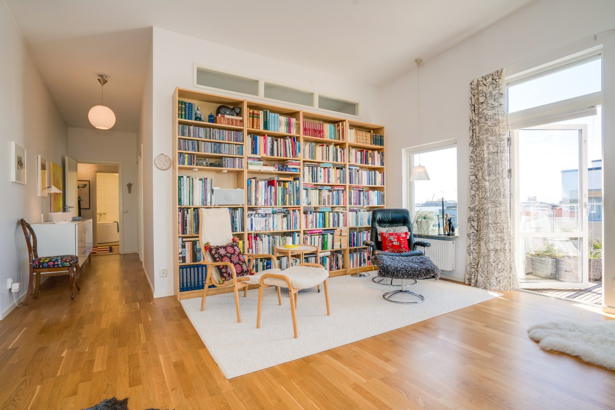 När bokhyllan täcker en hel vägg! Foto: Fredrik Andersson, xcLens