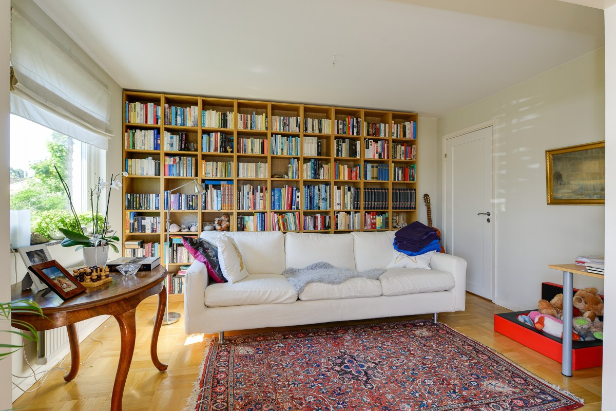 När bokhyllan täcker en hel vägg! Foto: Fredrik Andersson, xcLens