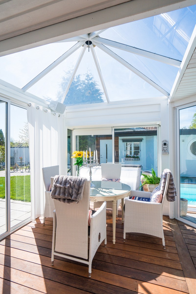 Pyramidformat glastak